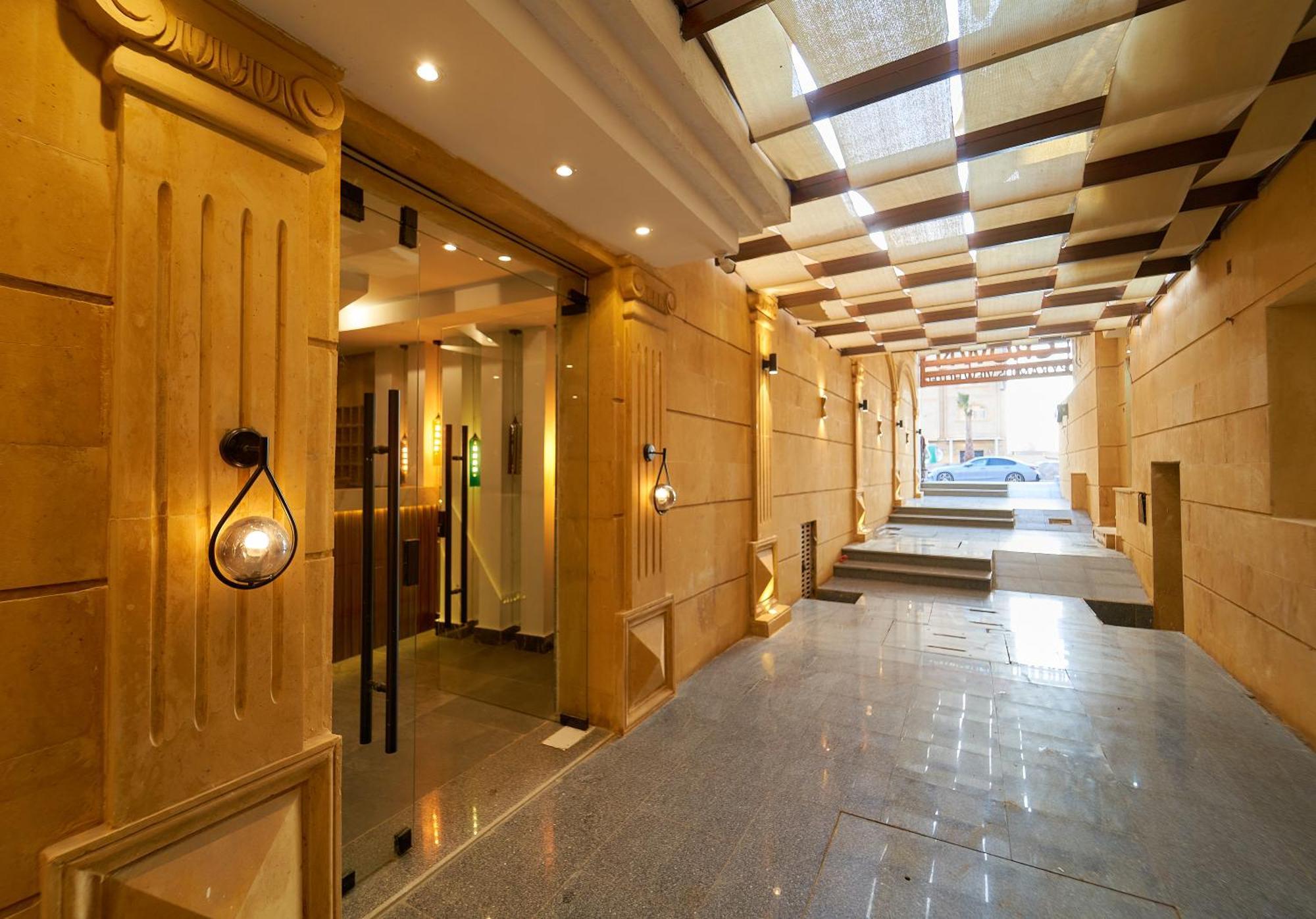 Crown Pyramids View Hotel Giza Екстериор снимка