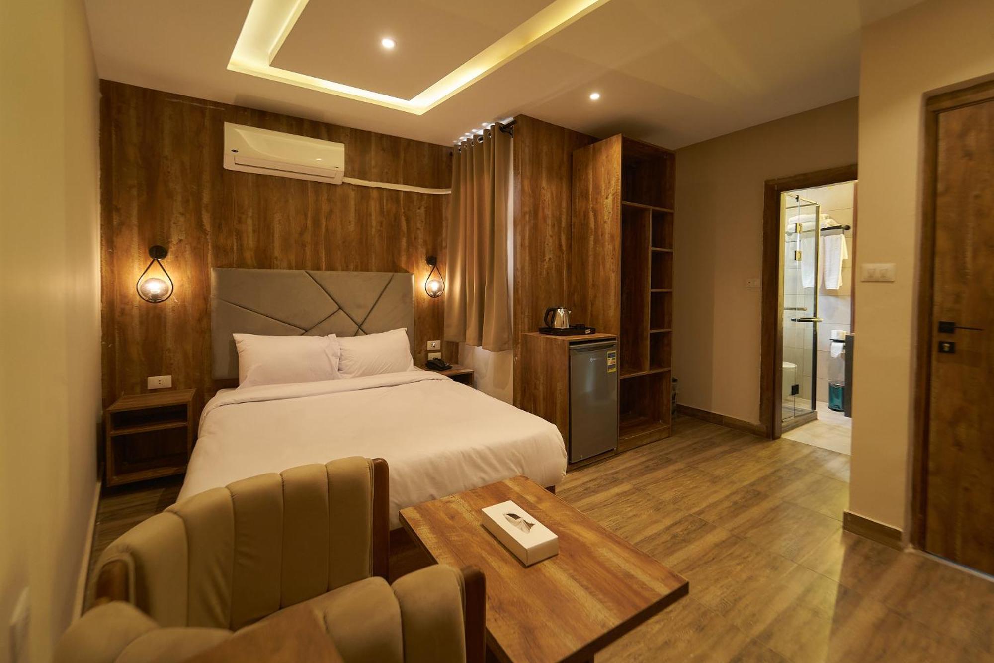 Crown Pyramids View Hotel Giza Екстериор снимка