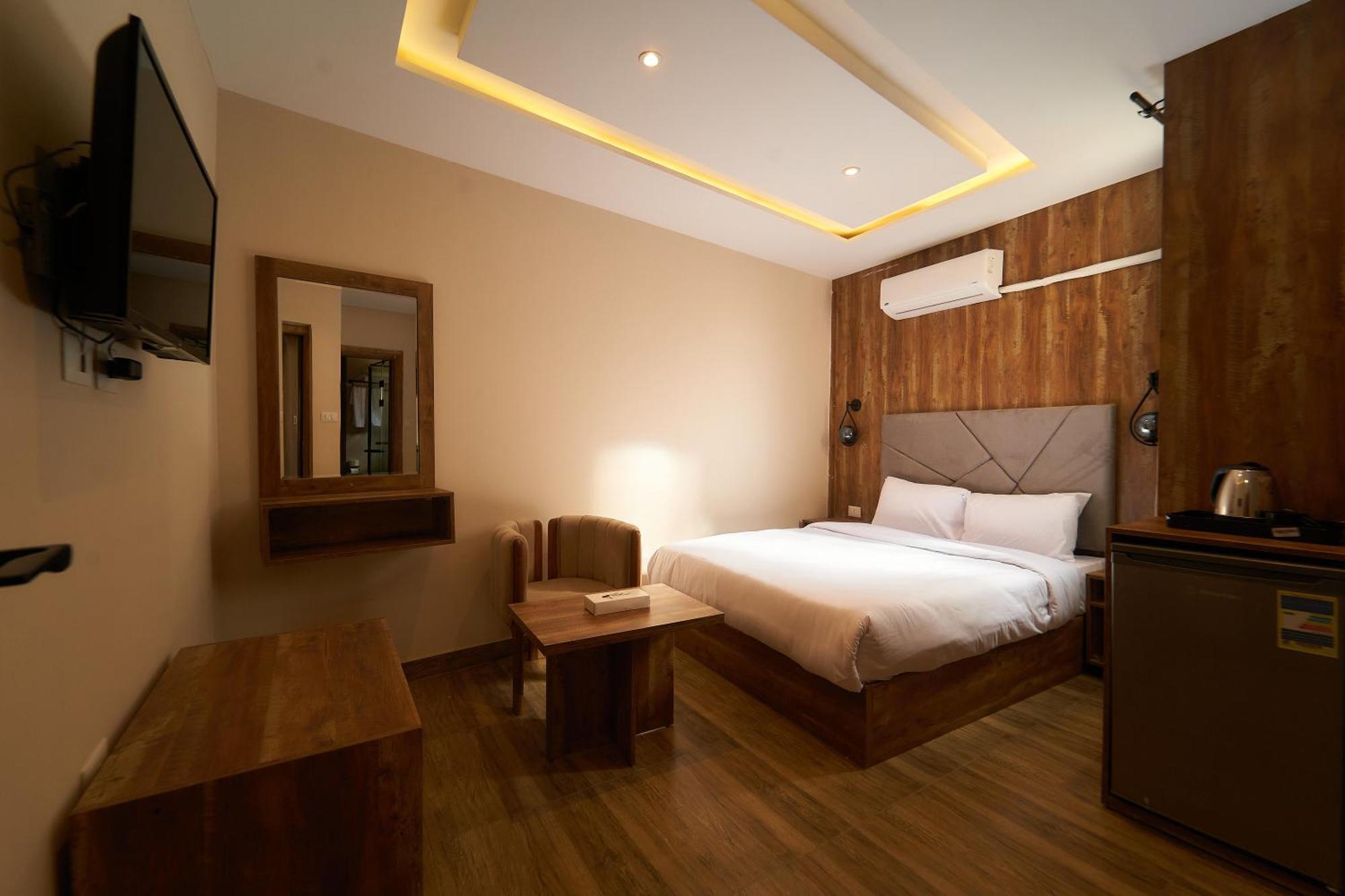 Crown Pyramids View Hotel Giza Екстериор снимка