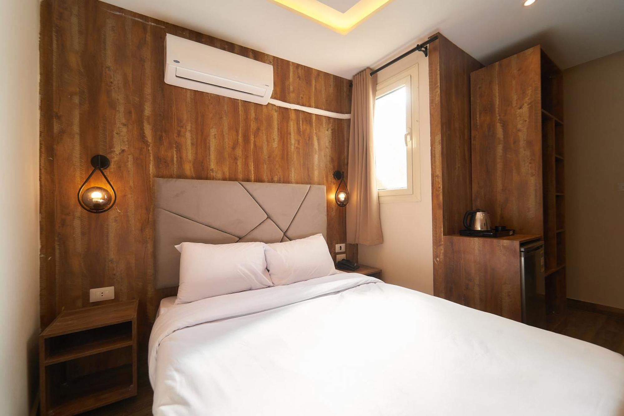 Crown Pyramids View Hotel Giza Екстериор снимка
